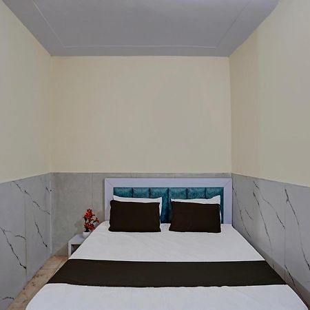 Hotel O Abhinav Hotel Noida Exteriör bild