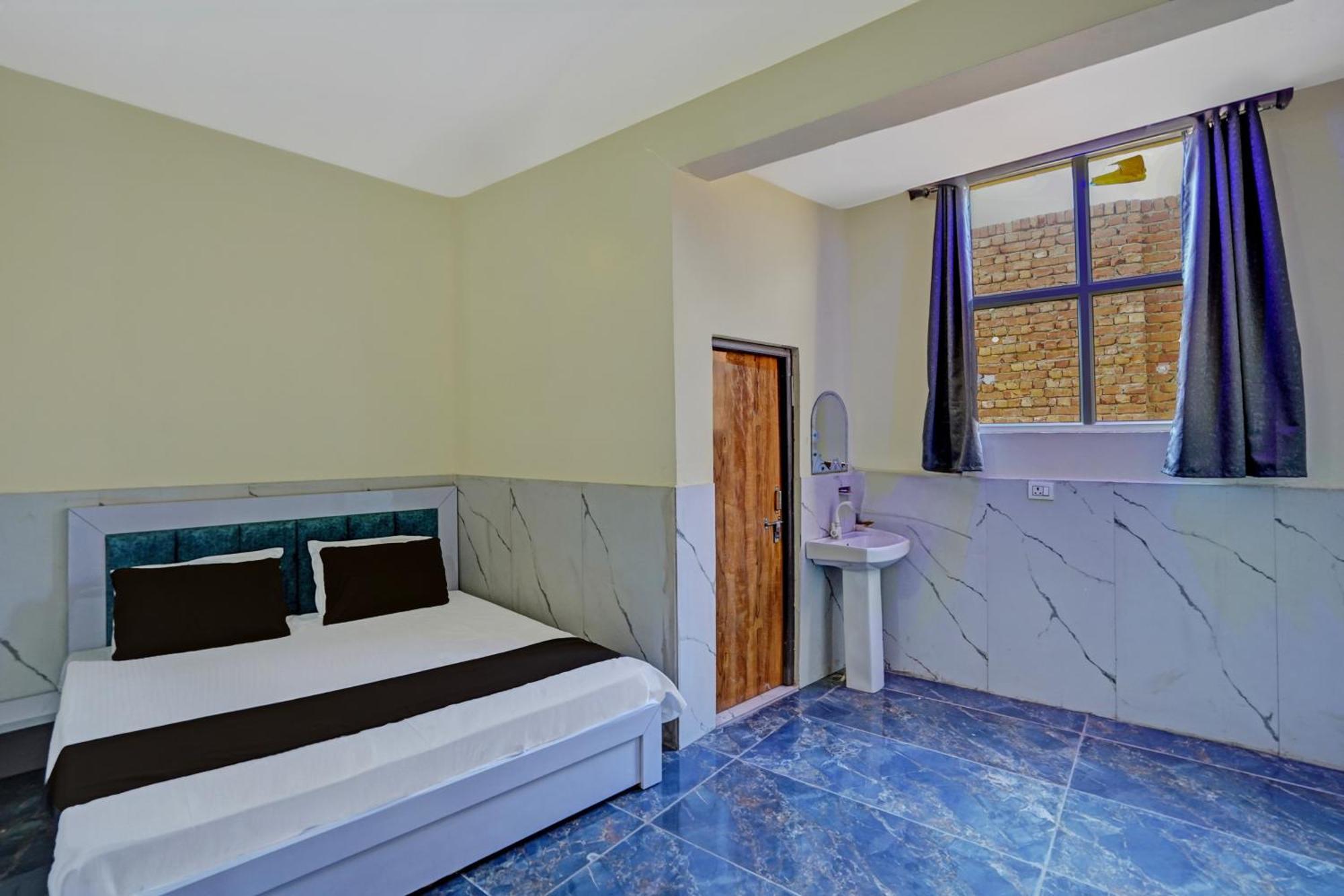 Hotel O Abhinav Hotel Noida Exteriör bild