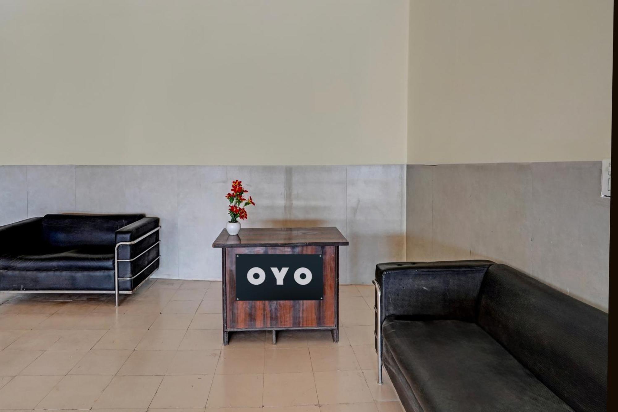 Hotel O Abhinav Hotel Noida Exteriör bild